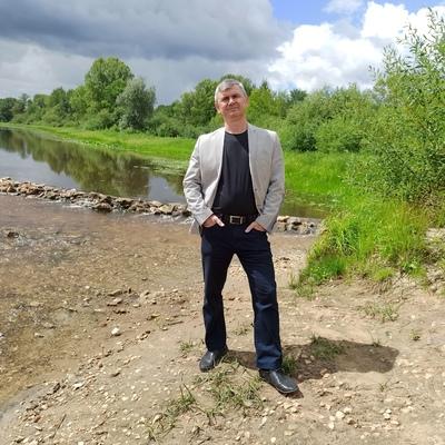 Владимир Коннов